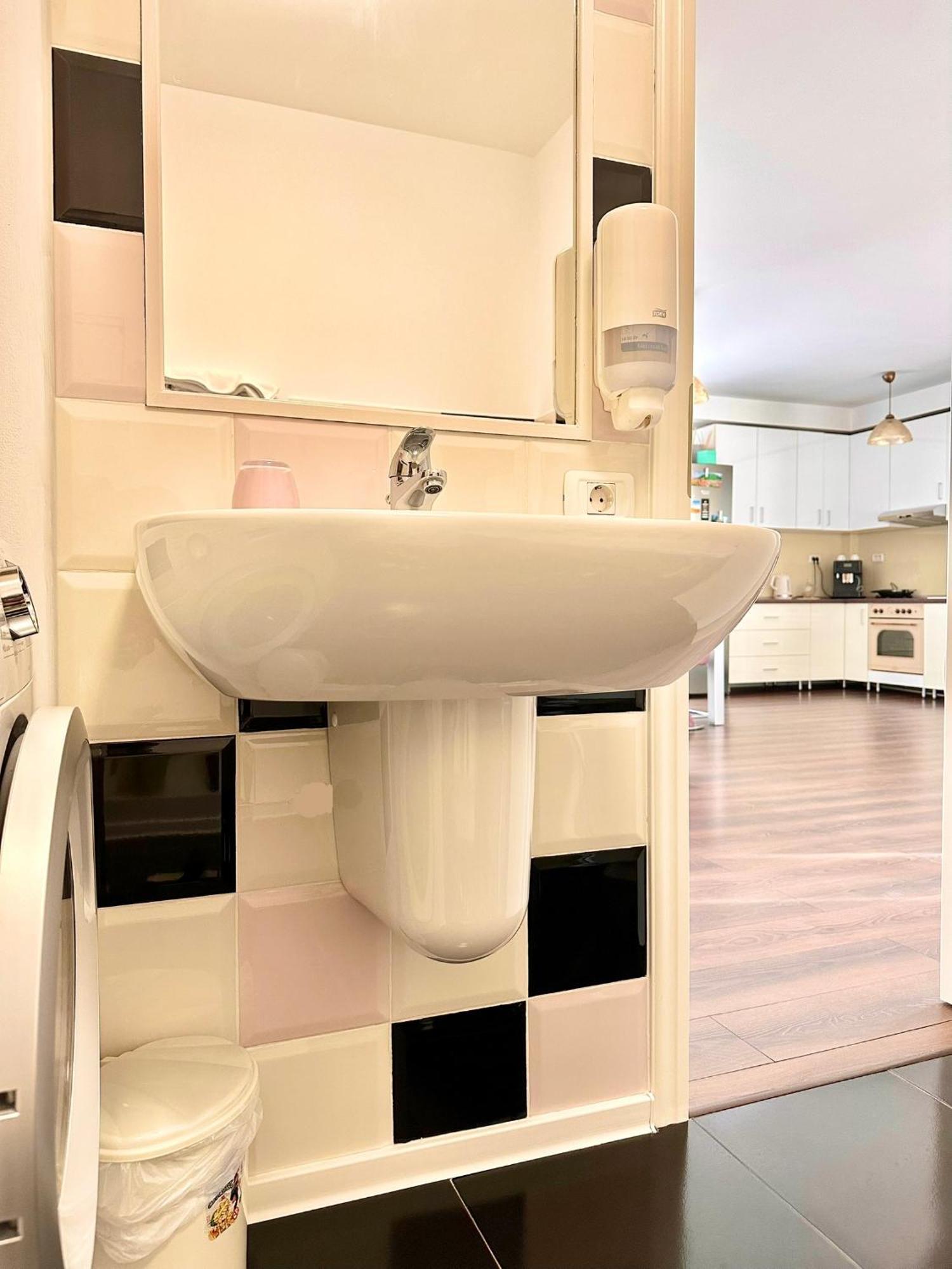 Premium Apartment *